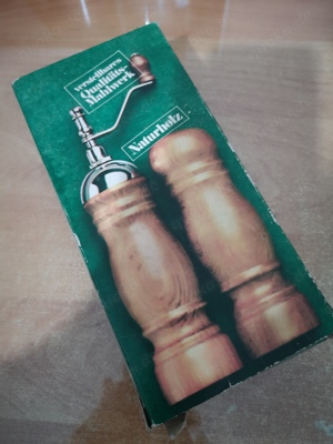 Pfeffermühle und Salzstreuer Set aus Naturholz Bild 5