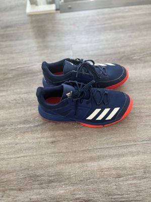 Adidas Hallen- Sportschuhe 44 45