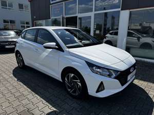 Hyundai i20 1.2 Navi Kamera PDC Temp Alu DAB 1.Hand