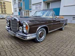 Mercedes-Benz 280 W111  280SE