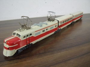 MÄRKLIN ST 800 Schnelltriebwagen-Zug 3-teililg rot-beige original H0