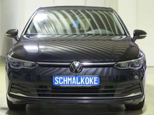 Volkswagen Golf VIII 2.0 TDI SCR DSG Active AHK Navi LM17