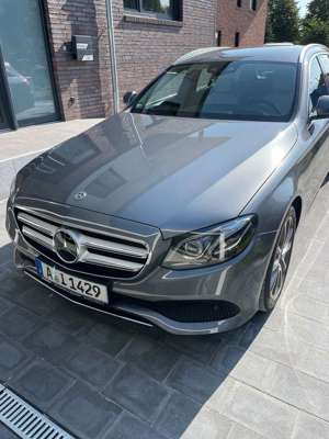 Mercedes-Benz E 350 E 350 d 4Matic T 9G-TRONIC