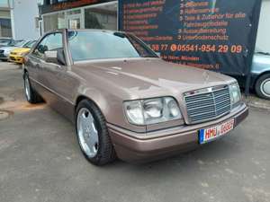 Mercedes-Benz E 320 -SPORTLINE/H ZULASSUNG/AUTOMATIK-