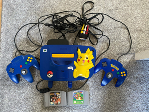 Nintendo 64 Pokemon- pikachu Edition