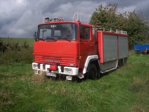 Eckscheiben Glas für Magirus Deutz D Frontlenker Feuerwehr THW Kipper Allrad PAAR -mit Gummi + Keder