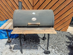 Org. USA Char Griller Smoker und inkl. 2 Weber Anzündkamine