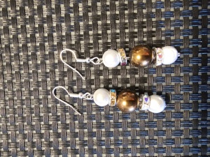 Halskette (Magicpearls) mit Armbändern und Ohrsteckern Bild 3
