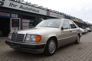 Mercedes-Benz 200