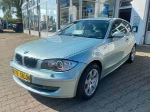 BMW 118 i Lim. 3-türig *Shzg+Pdc+Xenon+Tempo*