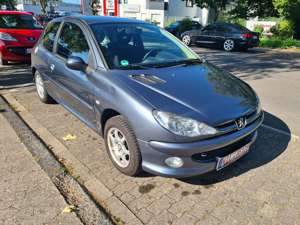 Peugeot 206 75 JBL Tüv Neu.