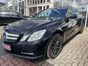 Mercedes-Benz E 300 Coupe BlueEFFICIENCY 7G-TRONIC Elegance