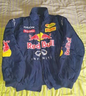 Red Bull Bomberjacke XXL   35   ,   Abholung München Sendling   Versicherter Versand 7,50   nur what