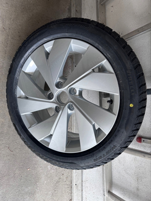 Winterräder für VW GOLF-Original VW-Alufelge Belmont 17 Zoll und Pirelli M+S