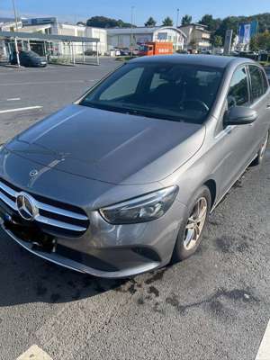 Mercedes-Benz B 180 d 7G-DCT Progressive