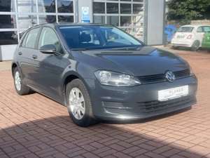 Volkswagen Golf VII Comfort. Navi Sitzh. HU/AU Service neu