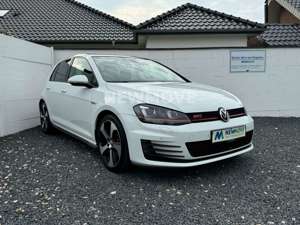 Volkswagen Golf VII GTI DSG Pano Navi SHZ Leder Dynaudio