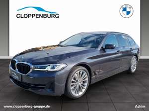 BMW 520 d xDrive Touring*Allrad*AHK*PanoDach*HiFi*LED*