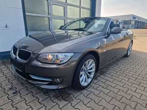 BMW 318 i Cabrio /1.Hand/24'km!/Leder/S-Heft/Garantie