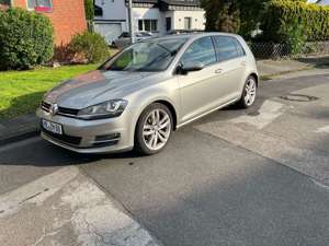 Volkswagen Golf Golf VII Lim. Highline BMT 1.HD SH,Navi, bi xenon