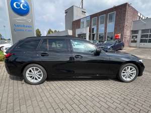 BMW 318 318d Touring Innovation+Parkassistent+ACC+AHK