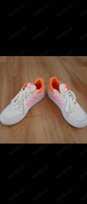 Sneakers von Adidas 