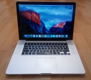 Macbook Pro 15", Core i7, Akku nagelneu