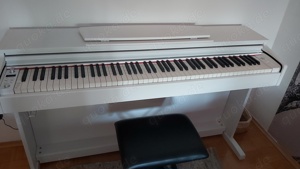 Digitalpiano mit Klavierhocker 