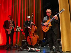 JazzTrio Berlin Livemusik für ihre Feier - Swing & Jazz & more Bild 4