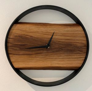   Wanduhr aus Metall und Holz, Eiche geölt-Schwarz Matt,   31cm  