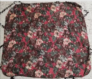 Damen Tuch, Größe 96x91,5 mit schönem Blumenmuster