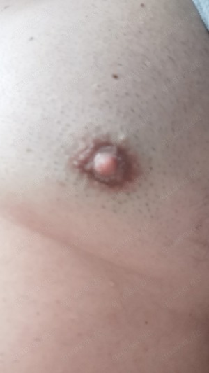 Ausgiebige nippelspiele  Bild 1