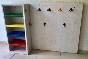 Kindergarderobe für Wandmontage (93x65x17 cm)