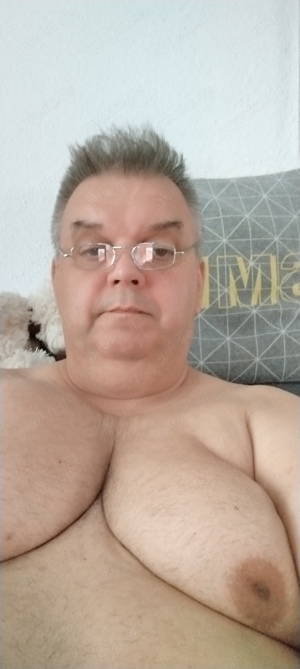 Ab Dienstag wieder jeden Tag ab 15 Uhr Ende offen besuchbar jeder darf kann mich ficken kommen live