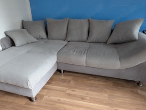 Sofa  grau in L-Form