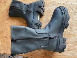 Damen - Stiefeletten - schwarz  -  NEU !!   