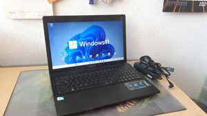 ASUS Laptop mit SSD, Windows 11, Akku 2.5 Std., 8 GB RAM, Webcam, Core i3