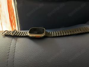 Apple Watch Ultra 49mm Titangehäuse - Silberton mit Flouroelastomerarmband in...