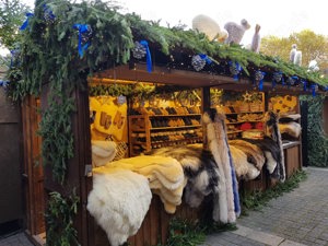 Weihnachtsmarkt Verkäufer-in