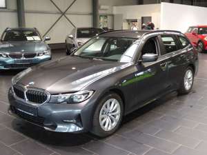 BMW 320 d Touring xDrive Aut. Advantage 8-fach 1.Hand