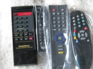 FERNBEDIENUNGEN - Sammlung mit insgesamt 10 Fb.  Bild 5 FERNBEDIENUNGEN - Sammlung mit insgesamt 10 Fb.  Bild 5