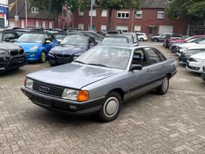 Audi 100 *122TKM*SEHR SAUBER***