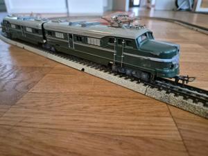 Märklin HO DL800 "Doppel-Diesellokomotive", grün = im alten Karton!  Bild 3