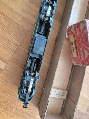 Märklin HO DL800 "Doppel-Diesellokomotive", grün = im alten Karton!  Bild 7
