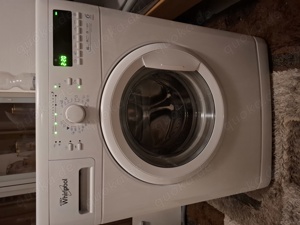 Waschmaschine Whirlpool funktionstüchtig.