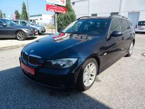 BMW 325 i Touring *LEDER/KLIMAAUTOMATIK/PANO*