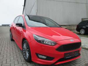 Ford Focus ST-Line- Navi-SHZ-PDC-LHZ-17"Alu-2.Hand-Insp.Neu