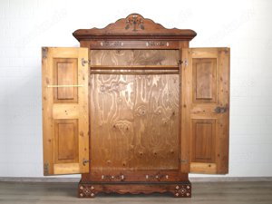 Bauernschrank (Nr.1064) Voglauer Anno 1700 Fichte massiv Bild 5