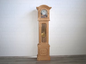 Standuhr (Nr.864) Voglauer Anno 1900 Fichte massiv Bauernschrank Bild 2
