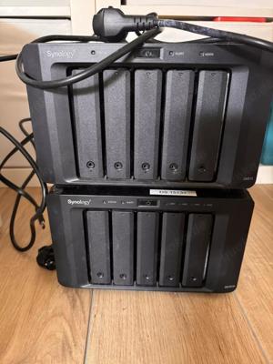 Synology Diskstation DS1513+ mit Expansionseinheit DX513-1 inkl. 10x 6TB WD Red